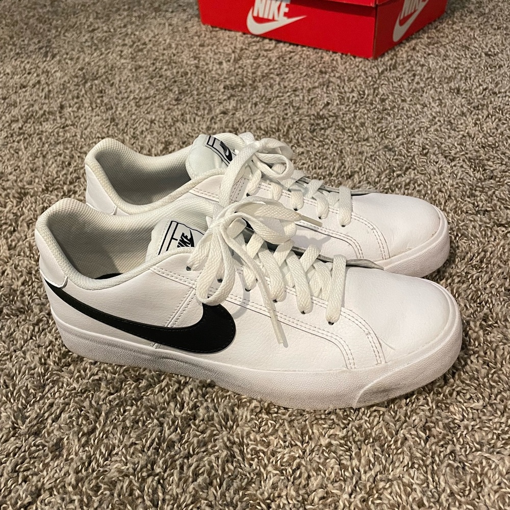 Nike court royals